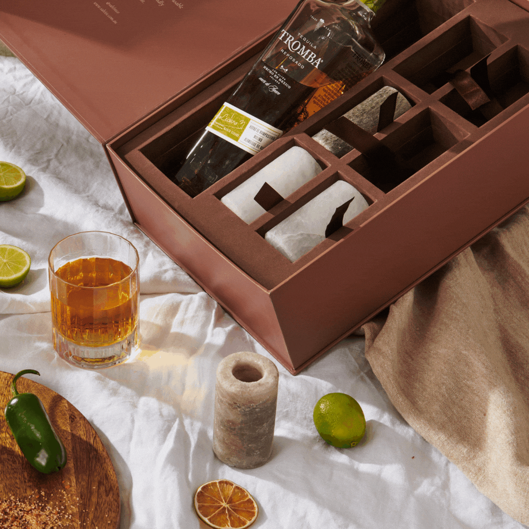 Deluxe Tequila Gift Set | 6 Salt Shot Glasses + Tequila