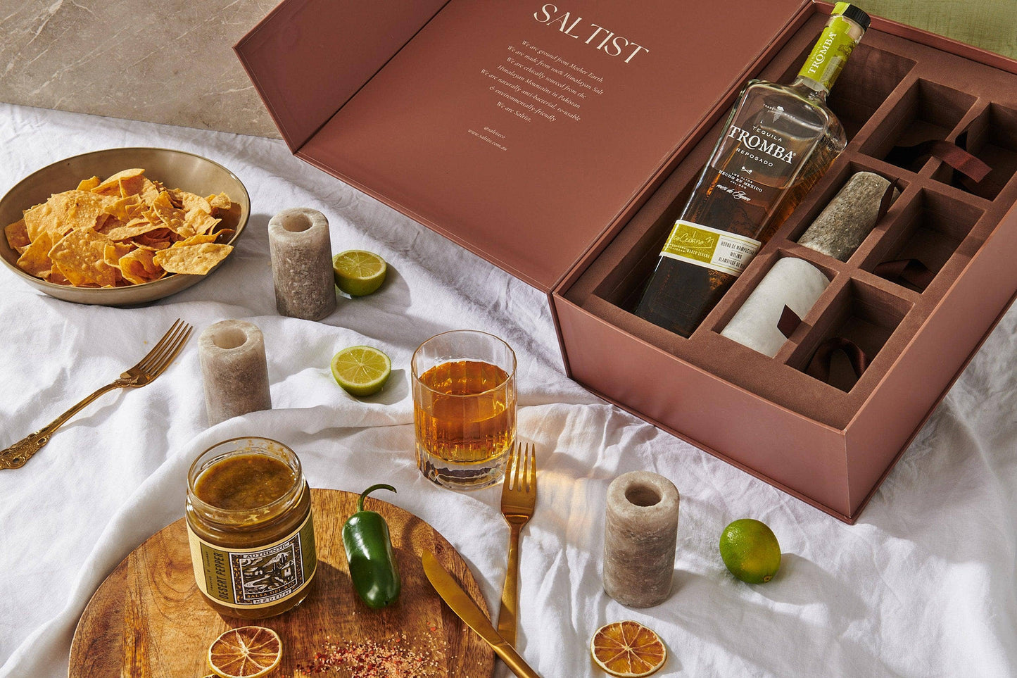 Deluxe Tequila Gift Set | 6 Salt Shot Glasses + Tequila
