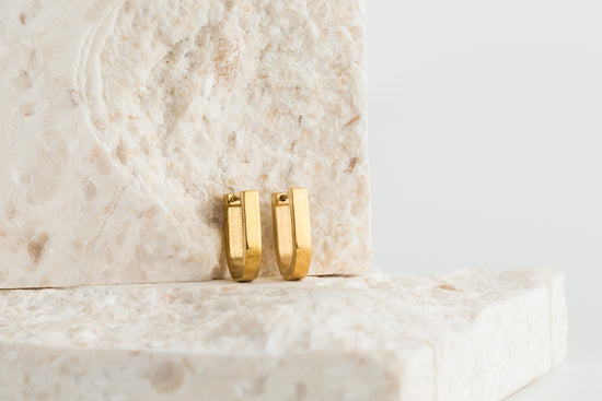 Violet Earrings By Elm