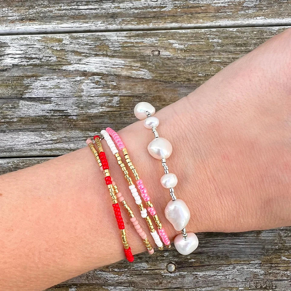 Snow White - Beaded Bracelet