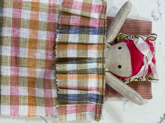 example of doll bedding, each will vary in colour and pattern