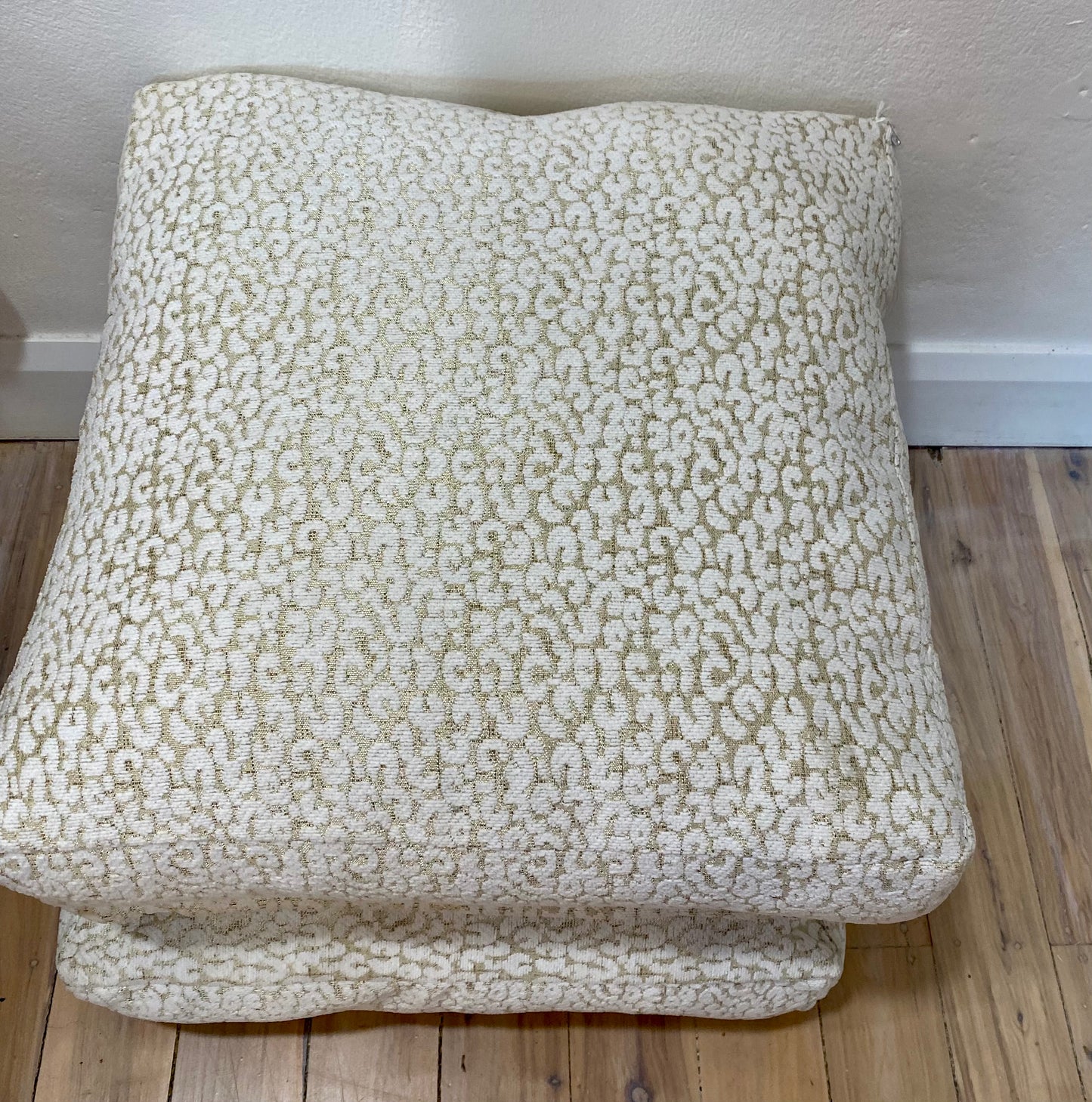 Restore Grace Alpine Floor Cushion